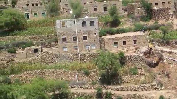 المليشيا تنفذ حملة مداهمة منازل في ماوية بتعز​​​​​​​