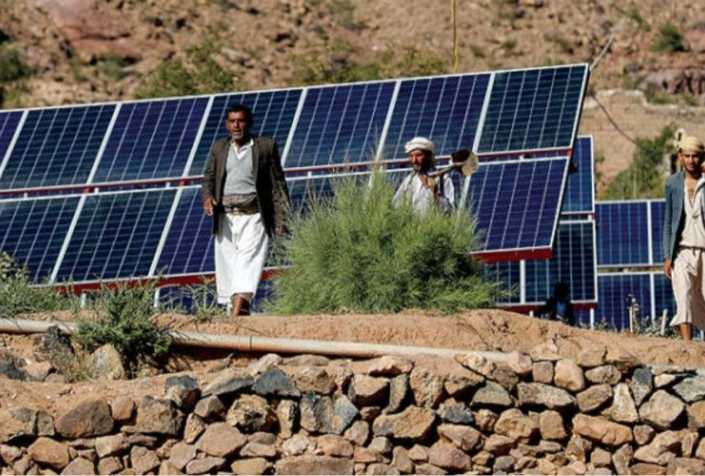 مليشيا الحوثي تعتزم فرض رسوم وجبايات مقابل توليد الكهرباء بالطاقة الشمسية 