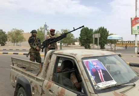 كما ورد: الانتقالي ينشر عشرات المسلحين في خطوط التماس  بمنطقة خبر المراقشة محل الهدنة مع الحكومة في أبين