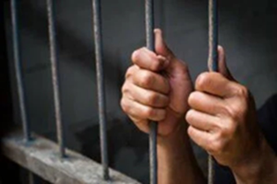 ضبط شخصين بحوزتهم مواد مخدرة في عدن