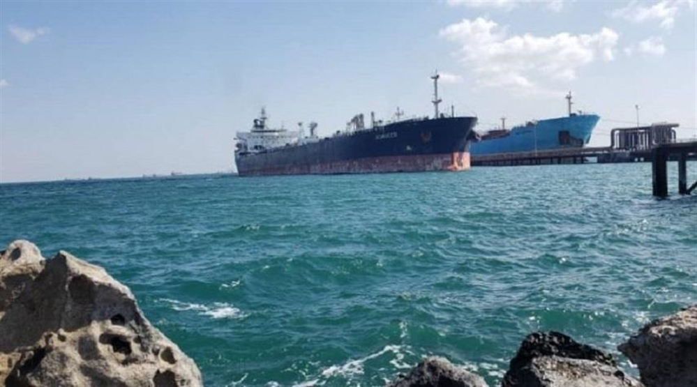 مليشيا إيران تقول إنها منعت سفينتين من الوصول إلى ميناء عدن
