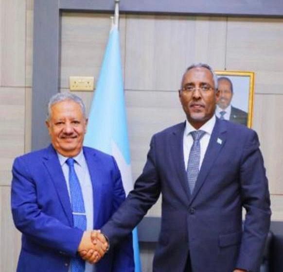 وزير صومالي: يتم معاملة اليمنيين كإخوة وليس كأجانب