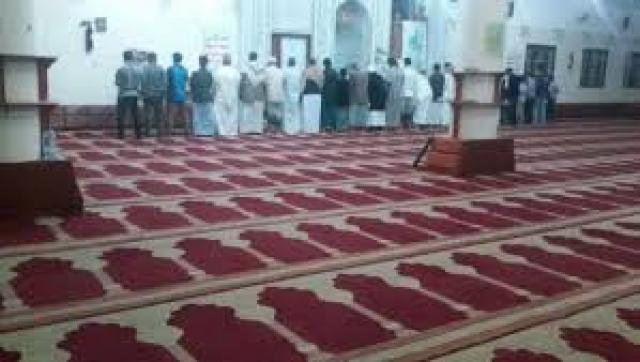 البرلمان العربي يدين منع إقامة صلاة التراويح في مناطق سيطرة الحوثيين