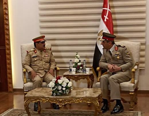 وزير الدفاع يصل العاصمة المصرية القاهرة في زيارة رسمية