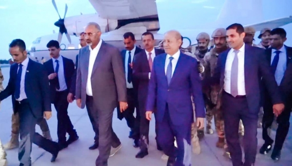 رئيس مجلس القيادة رشاد العليمي يعود الى عدن