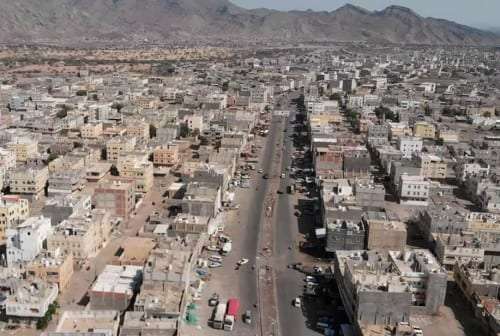 لحج.. الإعتداء على فنانين بالضرب وتكسير الآلات الموسيقية الخاصة بأشهر فنان جنوبي