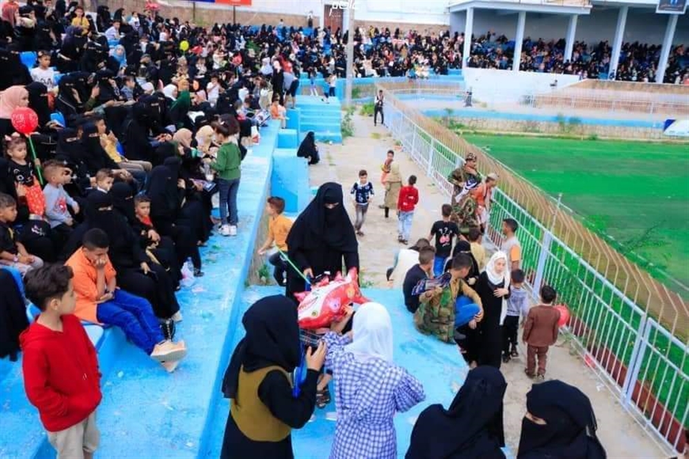 أول تعليق للرئيس العليمي حول أحداث ملعب الشهداء في تعز