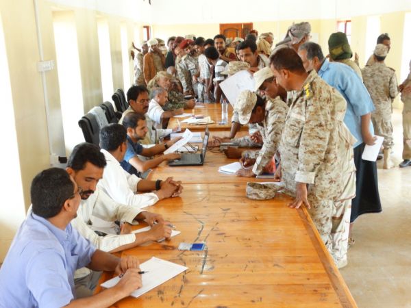 توجيهات عاجلة من رئيس الحكومة بصرف مرتب شهرين للجيش