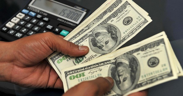 لأول مرة قيمة الدولار تتغير بشكل كبير في صنعاء والعملة تواصل التحسن متأثرة بالهدنة