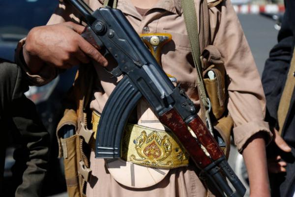 المليشيا تختطف ثلاثة عرسان في عمران وتنقلهم إلى جهة مجهولة