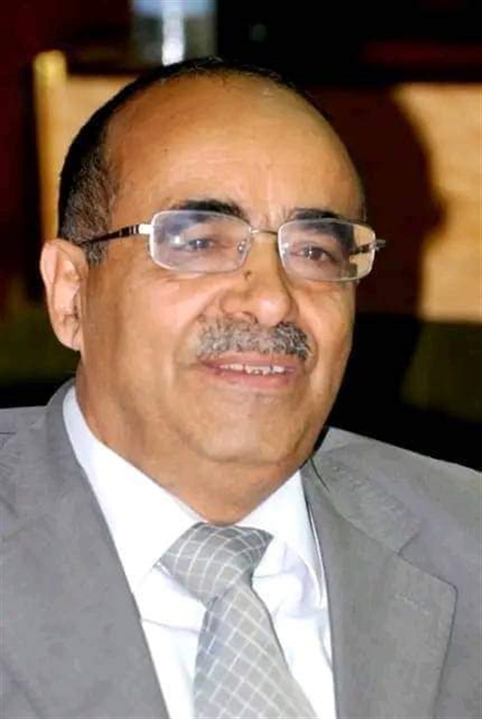 وفاة سياسي واديب يمني بارز والرئاسي يصفه بالقائد المرجعي