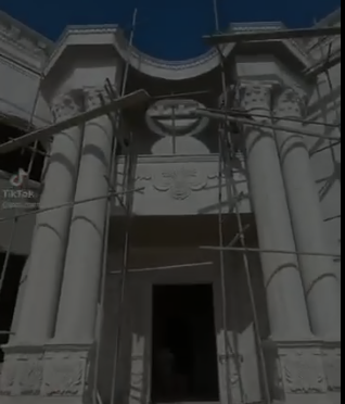 شاهد بالفيديو.. القصر الضخم الذي يمتلكه عيدروس الزبيدي في عدن