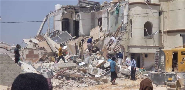 انفجار مرعب بمنزل يقتل اسرة يمنية من 8 أفراد باستثناء طفلة واحدة