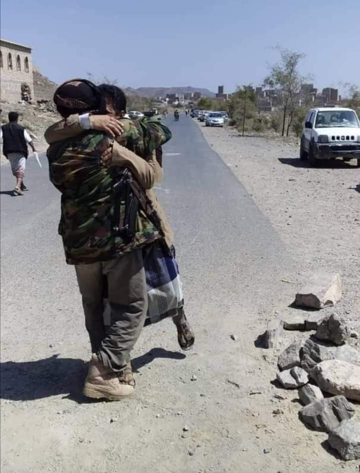  تزامنا مع معارك البيضاء .. ظهور جديد للعواضي أحد رجالات صالح المثيرين للجدل 
