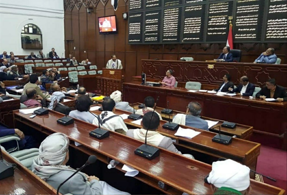 لماذا ضرب قيادي في المليشيا برلماني مؤتمري أثناء جلسة لبرلمان صنعاء؟