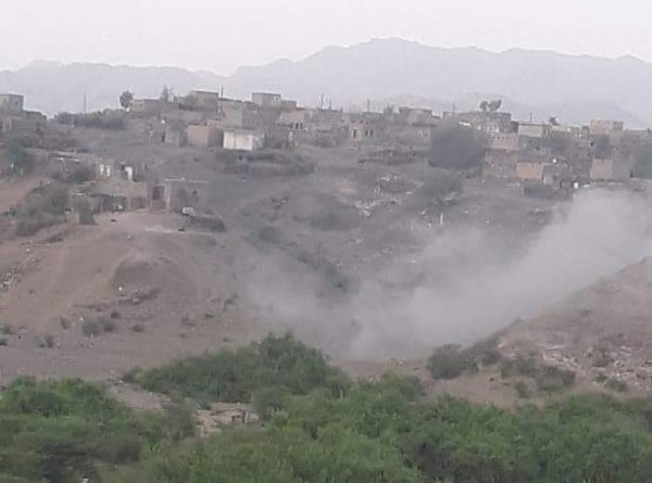 تدمير 28 منزلا وتهجير 261 أسرة جراء قصف مليشيا الحوثي على مديرية رحبة بمأرب