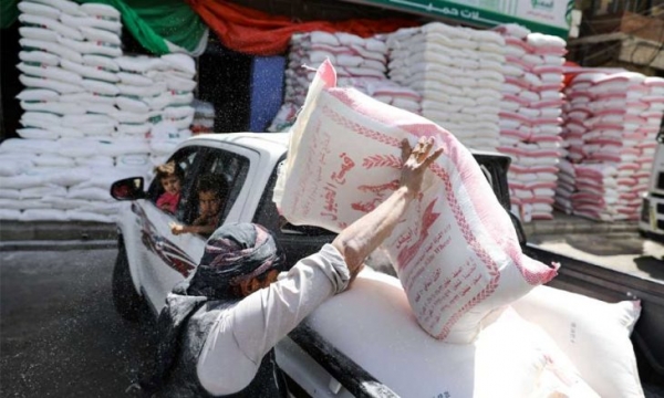 الحكومة تبدد مخاوف مواطنيها من وجود أزمة قمح في اليمن