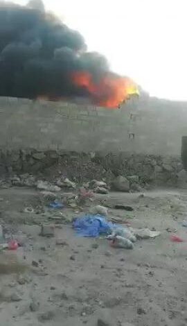 اندلاع حريق هائل داخل جامعة في صنعاء.. فيديو