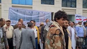 دعوات لتظاهرات غاضبة في قلب صنعاء للتعبير عن رفض انتهاكات تمارسها قيادات حوثية كبيرة 