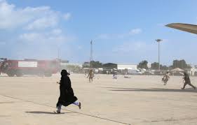 مصير مجهول لعنصرين وصلا من صنعاء على متن رحلة تابعة للصليب الأحمر قبل انفجار عدن