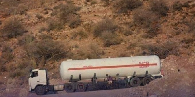 إعلان حو- ثي غامض عن فتح الحصار على تعز