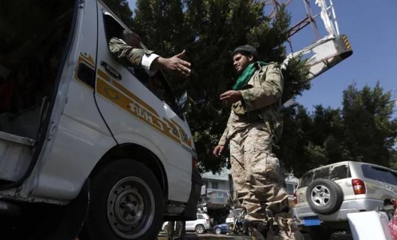 المليشيا تشن حملة اختطافات جديدة بصفوف التربويين في صنعاء