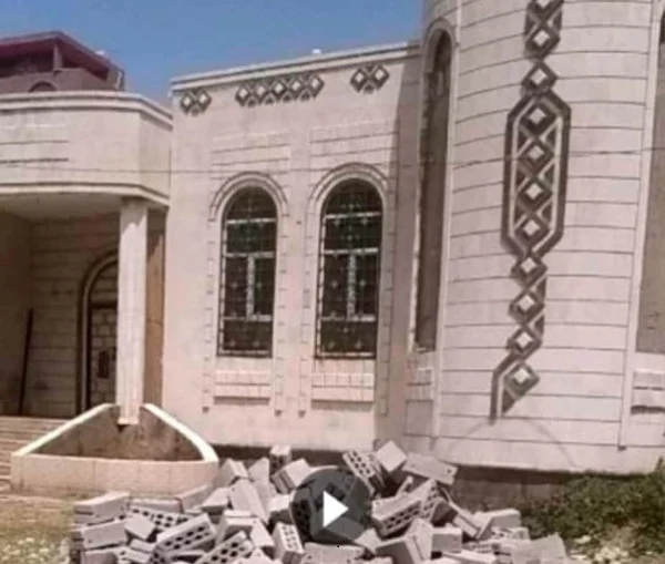 مليشيا الحوثي تستولي على مبنى حكومي في إب وتحوله إلى مقر عسكري
