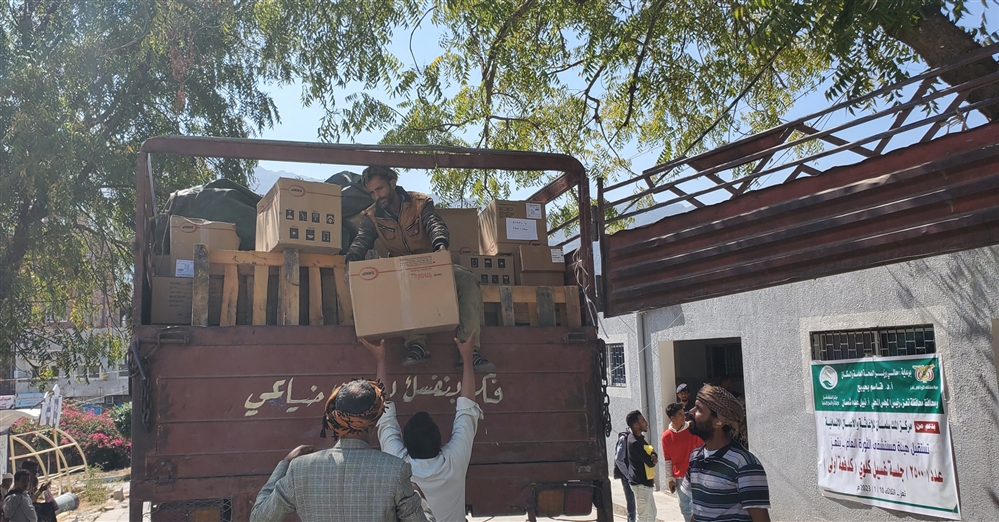 هيئة مستشفى الثورة بتعز تتسلم الدفعة الأولى من مواد الغسيل الكلوي