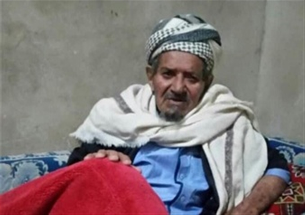 مسلح حوثي يقتحم مسجدا في المحويت ويقتل الإمام المسن أثناء "التراويح"