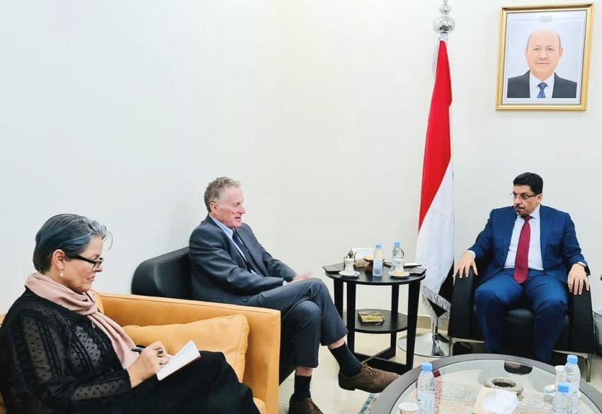  الشرعية تبحث إعادة انخراط الفريق الحكومي في لجنة إعادة الانتشار