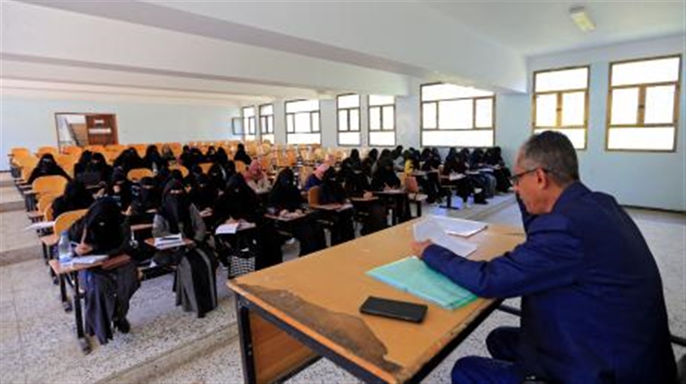 منع الاختلاط... مليشيا إيران تنتهك لوائح جامعة صنعاء