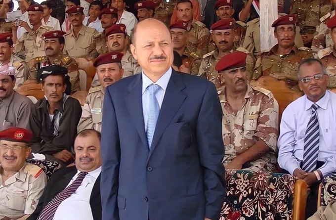  الصورة الرسمية لرئيس مجلس القيادة