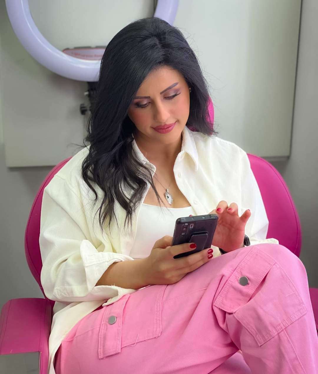 مذيعة أردنية شهيرة تفتح النار على أتباع المجلس الانتقالي في وتصفهم بهذا الأمر 