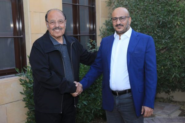  الفريق الأحمر يغرد عن ثورة 14 أكتوبر