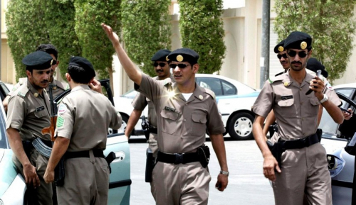 الأمن السعودي يضبط 3 يمنيين بهذه التهمة 