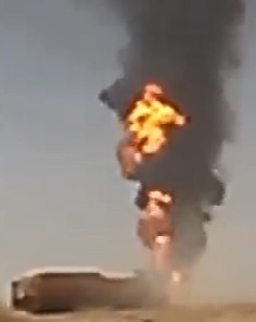 الجوف.. مليشيا الحوثي تحرق ناقلة محملة بالوقود