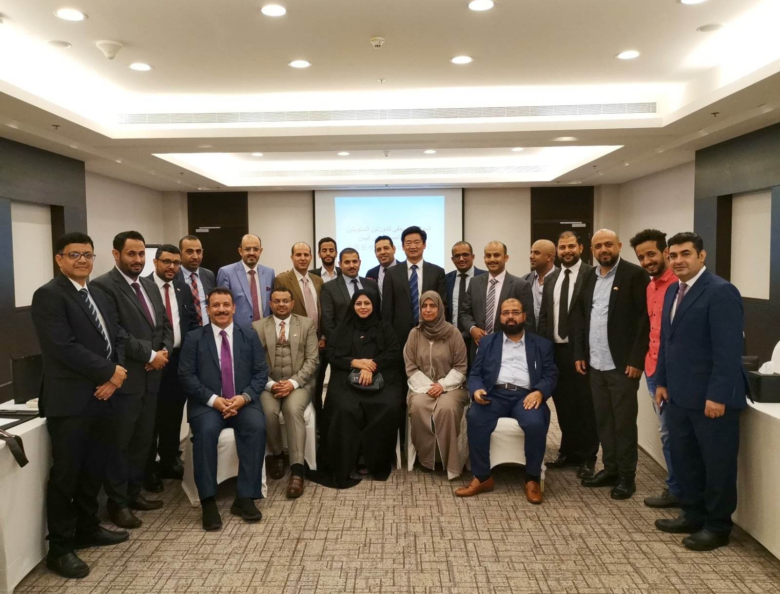 السفير الصيني يعلن استعداد بلاده في دعم إعادة إعمار اليمن
