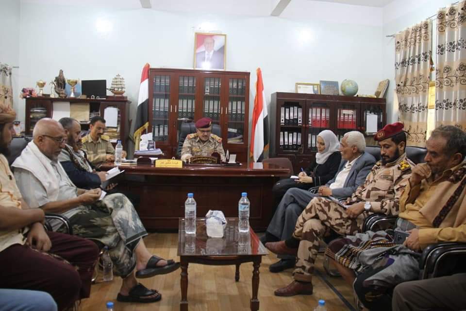 قيادة محور تعز تلتقي قادة أحزاب المحافظة للوقوف على آخر المستجدات في ظل استمرار الغضب الشعبي 