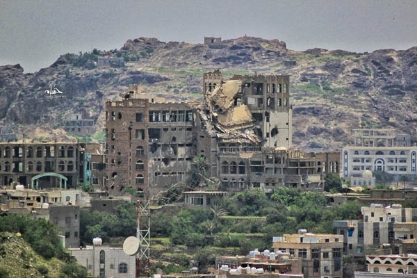 مركز حقوقي: المليشيات قتلت وجرحت أكثر من 22 ألف مدني في تعز