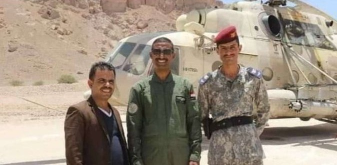  الدفاع تكافئ قائد مروحية سيئون