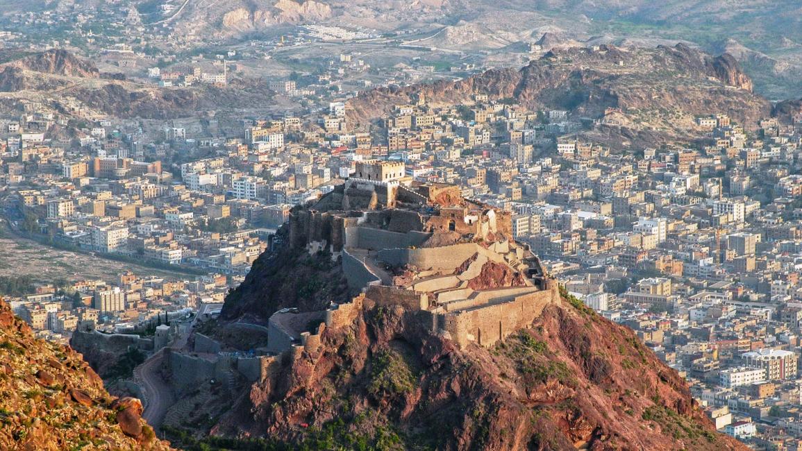 الأحزاب السياسية بتعز تصدر بيانًا بشأن أحداث بير باشا