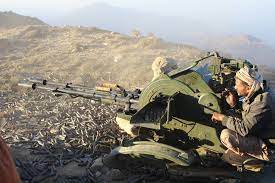 قوات الجيش تكبد الحوثين خسائر كبيرة بكسر هجوم لها في جبهة الملاحيظ بصعدة
