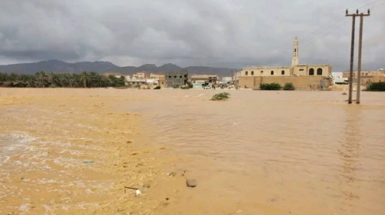 المنخض الجوي يتوسع في اليمن ونداء استغاثة عقب محاصرة السيول لسكان هذه المحافظة  