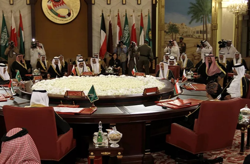 إيران تهاجم مجلس التعاون الخليجي بعد بيانه الأخير وتصفه بـ"الرهينة السياسية"