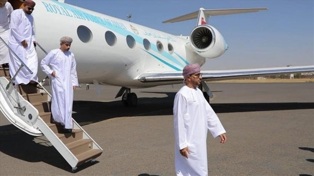 مجددا.. وفد عماني يصل صنعاء.. لماذا؟