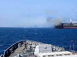 خطف قارب يمني في خليج عدن على متنه 21 شخصًا وإصابة أحد أفراد الطاقم.. والكشف عن هوية الجناة 