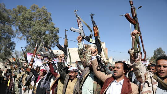 مليشيا الحوثي تنقض اتفاقها مع الشيخ"محمد الإمام" وتنهب أحد مراكزه في ذمار