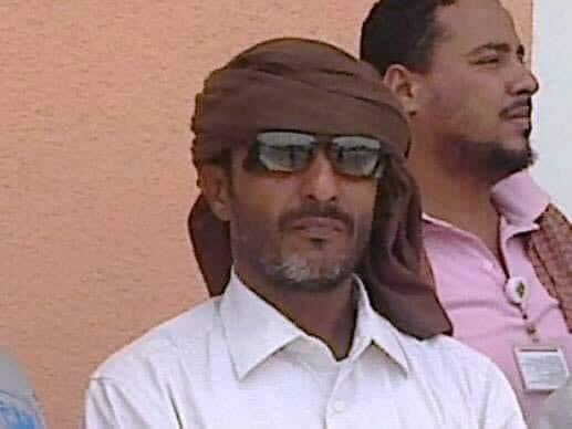  إضرام النار في سيارة مسؤول محلي بعدن