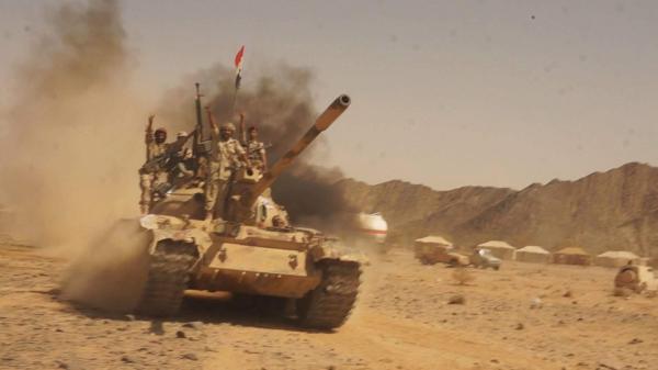 شاهد بالفيديو ..كسر قوات الجيش والمقاومة زحف حوثي في جبهة عطيف غرب مأرب