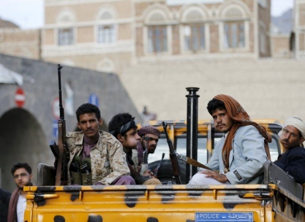 المليشيا الحوثية بصنعاء تُجبر المنشآت الطبية الخاصة على دفع 20% من عائداتها  ورواتب المئات من عناصرها